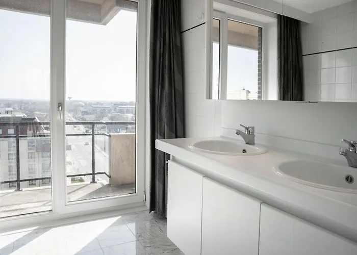 Zzzee アパート *